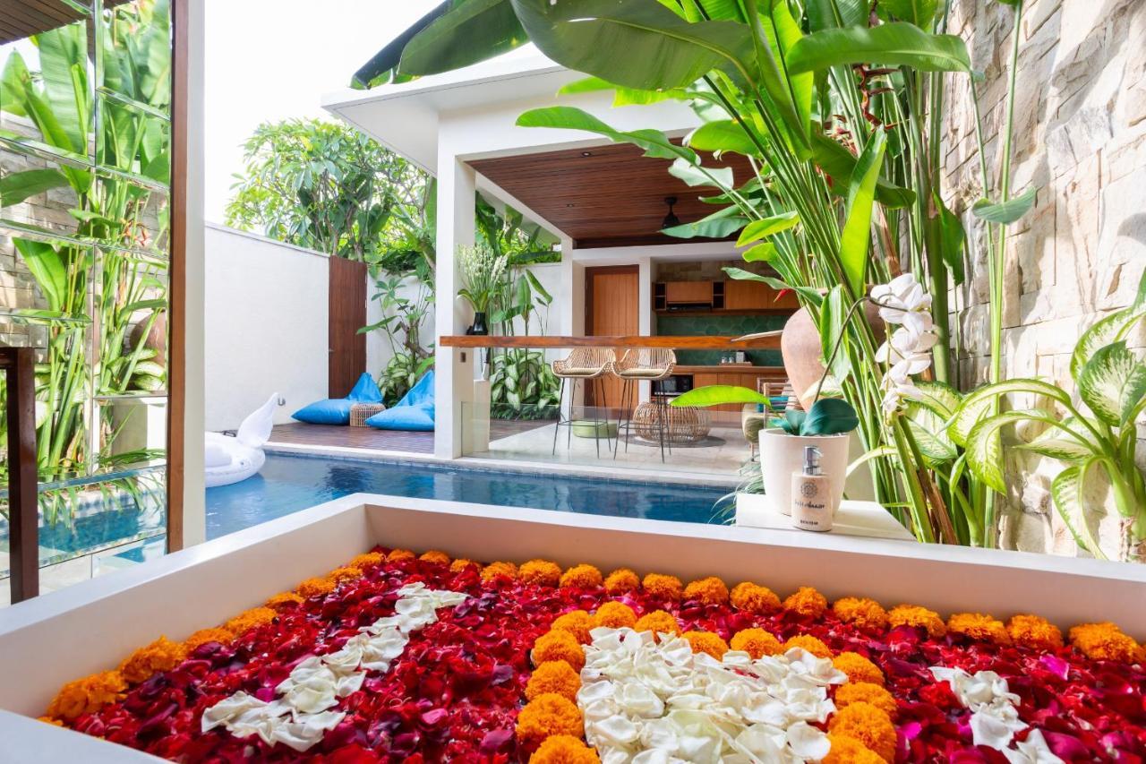 Bali Vilaasee Seminyak Exteriör bild