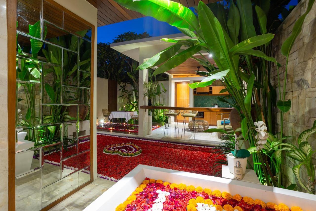 Bali Vilaasee Seminyak Exteriör bild
