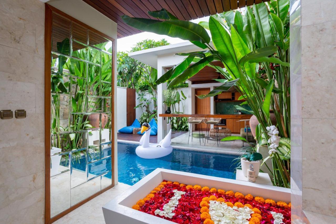 Bali Vilaasee Seminyak Exteriör bild